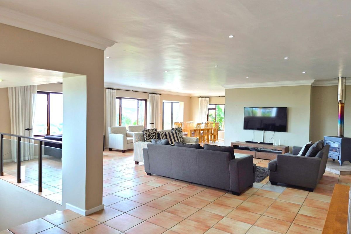 4 Bedroom Holiday Home with Pool and Surround Ocean Views for Easter Rental - Photo 5