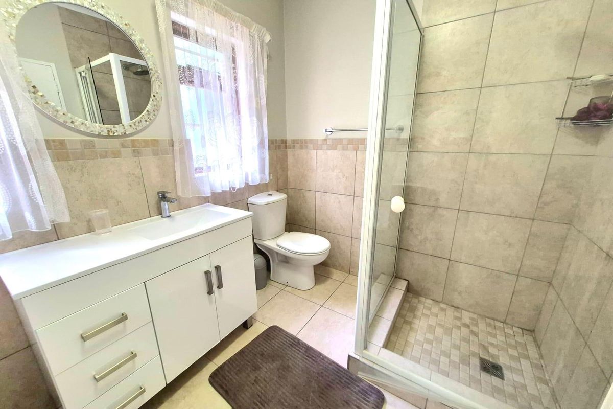 4 Bedroom Holiday Home with Pool and Surround Ocean Views for Easter Rental - Photo 3