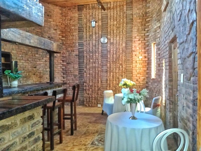 Spacious Family Home with a Swimming Pool To Rent in Dorandia, Pretoria - Photo 6