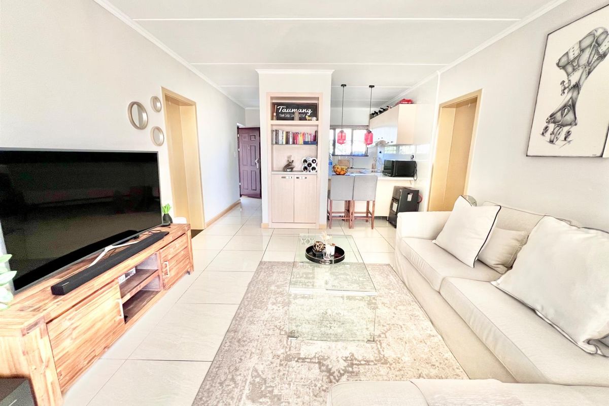 Ground Floor Apartment To Rent in Midrand - Photo 3