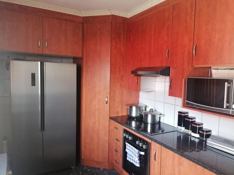 House For Sale in Norkem Park, Kempton Park - Photo 3