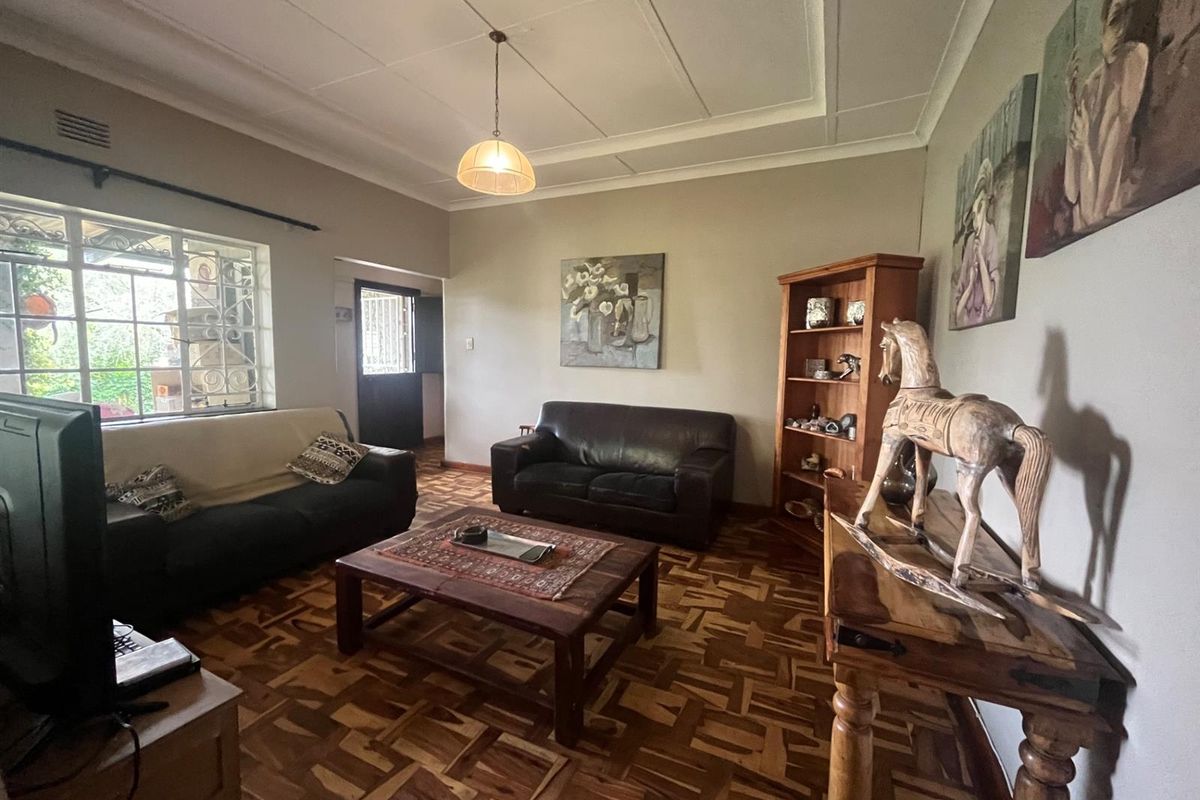 Spacious Family Home for Rent - Photo 3