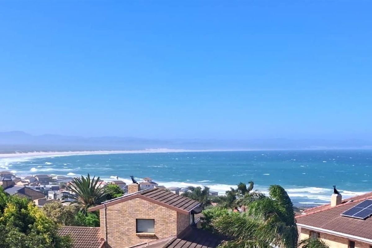 Where Ocean Views Meet Investment Excellence | Elevated Living in Wavecrest, Jeffreys Bay - Photo 3