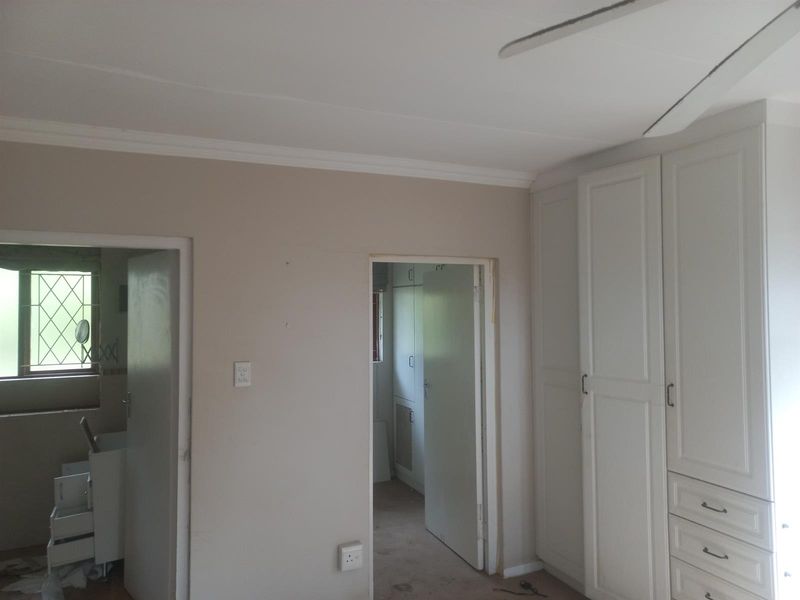 House For Sale in Athlone Pietermaritzburg KwaZulu Natal - Photo 9