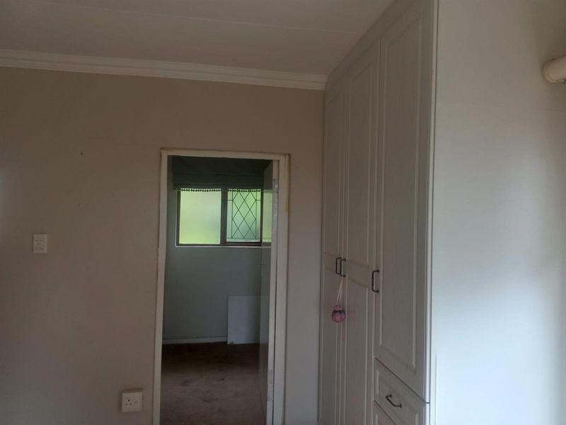 House For Sale in Athlone Pietermaritzburg KwaZulu Natal - Photo 5