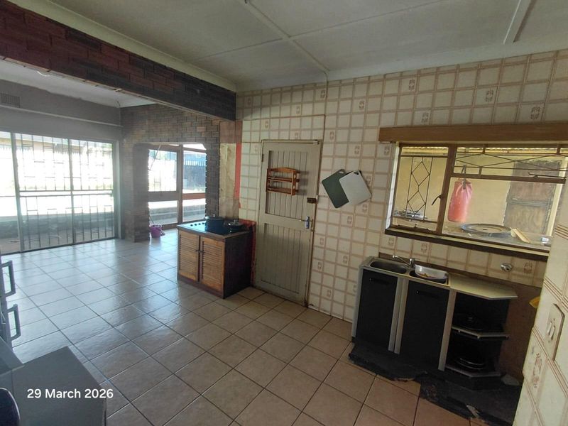 House To Rent in Brenthurst, Brakpan - Photo 3