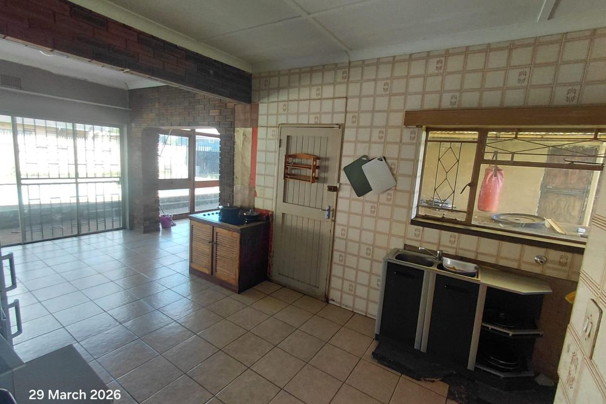 House To Rent in Brenthurst, Brakpan - Photo 3