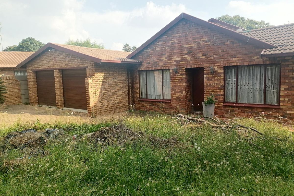 House For Sale in Birch Acres, Kempton Park - Photo 2