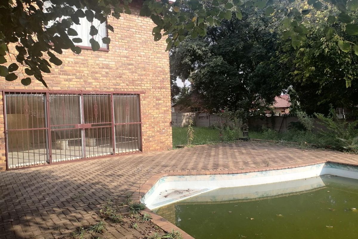 House For Sale in Birch Acres, Kempton Park - Photo 4
