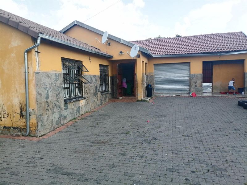 House For Sale in Norkem Park, Kempton Park - Photo 3