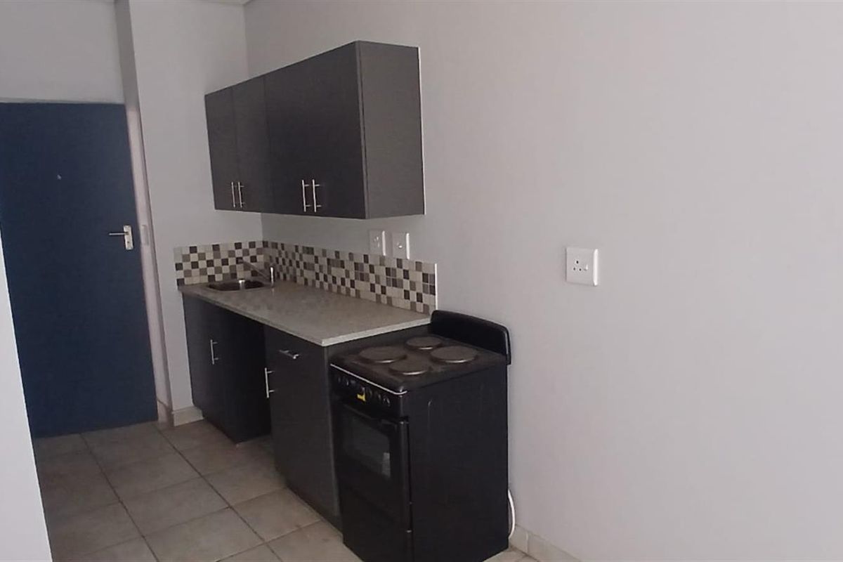 Studio Apartment For Sale in Pretoria North, Pretoria - Photo 3