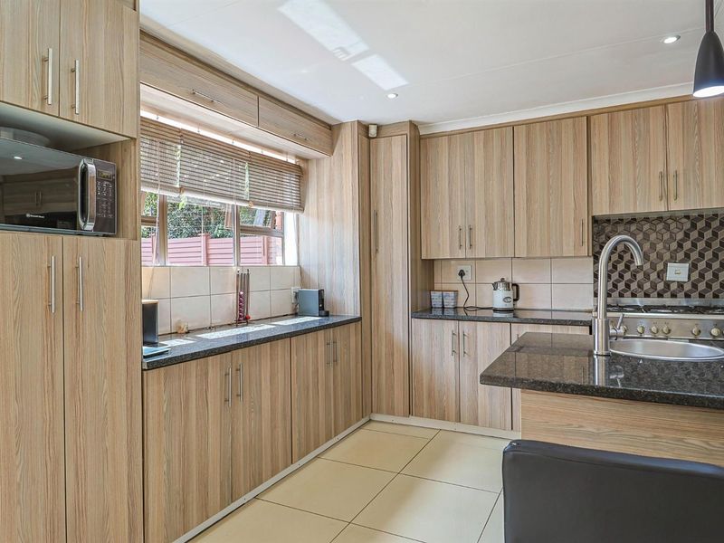 NEVER TO BE REPEATED AT THIS PRICE - URGENT SALE!! - Photo 6