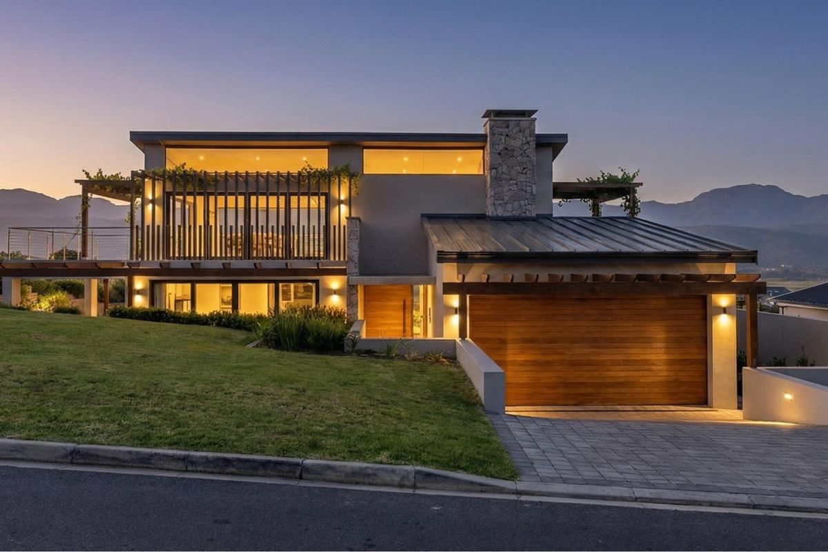 House For Sale in Fernwood Estate, Knysna - Photo 2