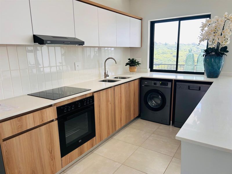 2 Bedroom Apartment in Ballito Hills Central - Photo 4