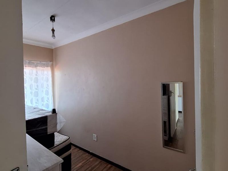 Apartment for Sale in Strubenvale - Photo 8