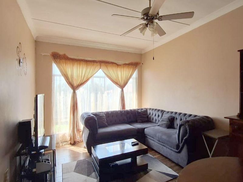 Apartment for Sale in Strubenvale - Photo 3