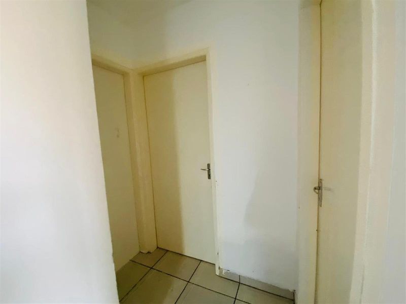 Apartment For Sale in Vanderbijlpark SW 5, Vanderbijlpark SW, Vanderbijlpark - Photo 9