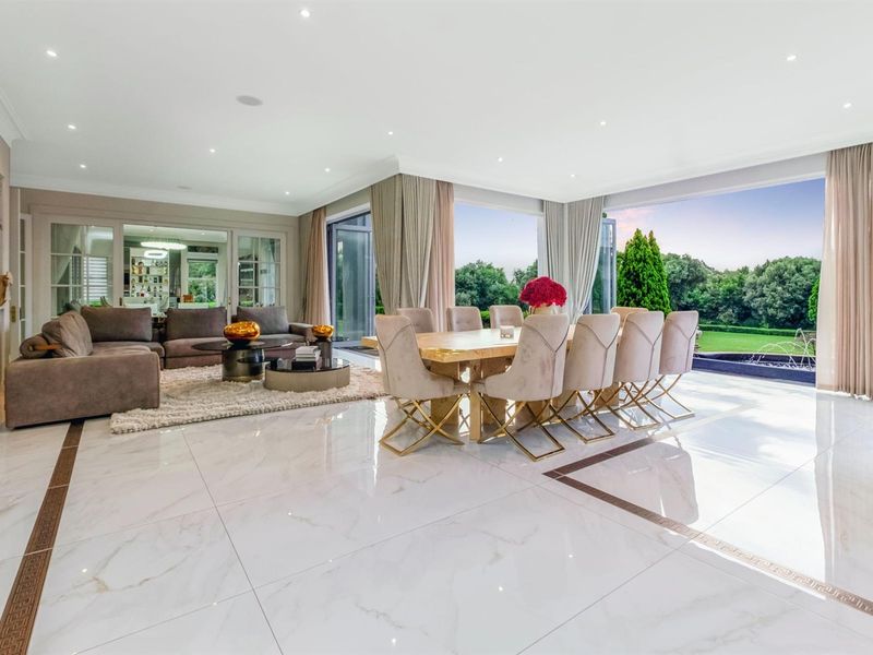 A Rare Ultra-Luxury 6-Bed Designer Home for sale in Prestigious Equestrian Estate - No transfer Duty - Photo 7
