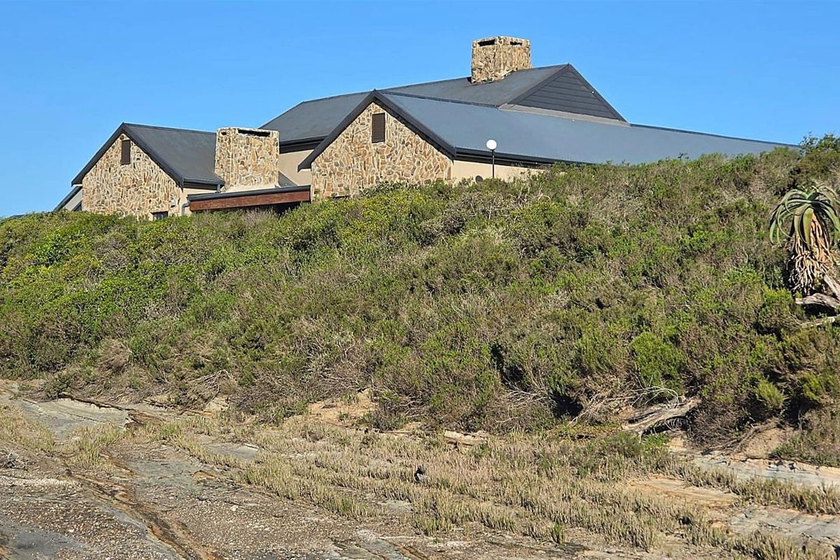 Prime Riverside Vacant Land for Sale in Mvubu River Reserve Jeffreys Bay | North-Facing 2541m2 Stand - Photo 2