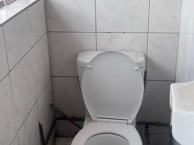 Commercial Property To Rent in Helderkruin, Roodepoort - Photo 7