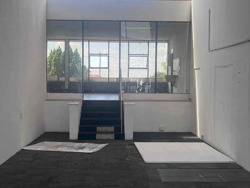 Commercial Property To Rent in Helderkruin, Roodepoort - Photo 3