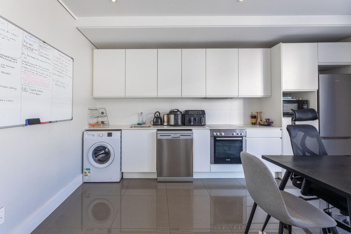 Modern Exclusive 1 Bedroom Apartment - Photo 3