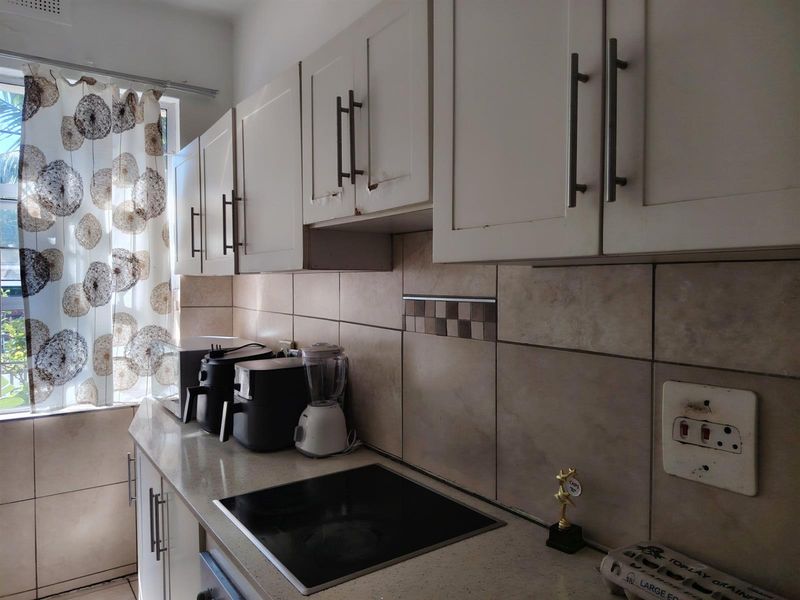 Apartment For Sale in Musgrave, Durban, KwaZulu Natal - Photo 4