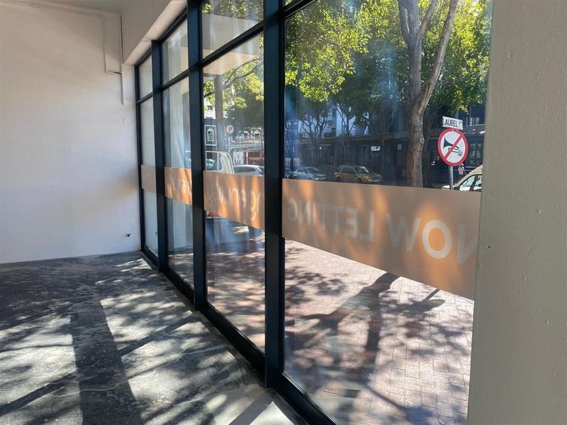 Retail Space To Rent in Claremont, Cape Town - Photo 3