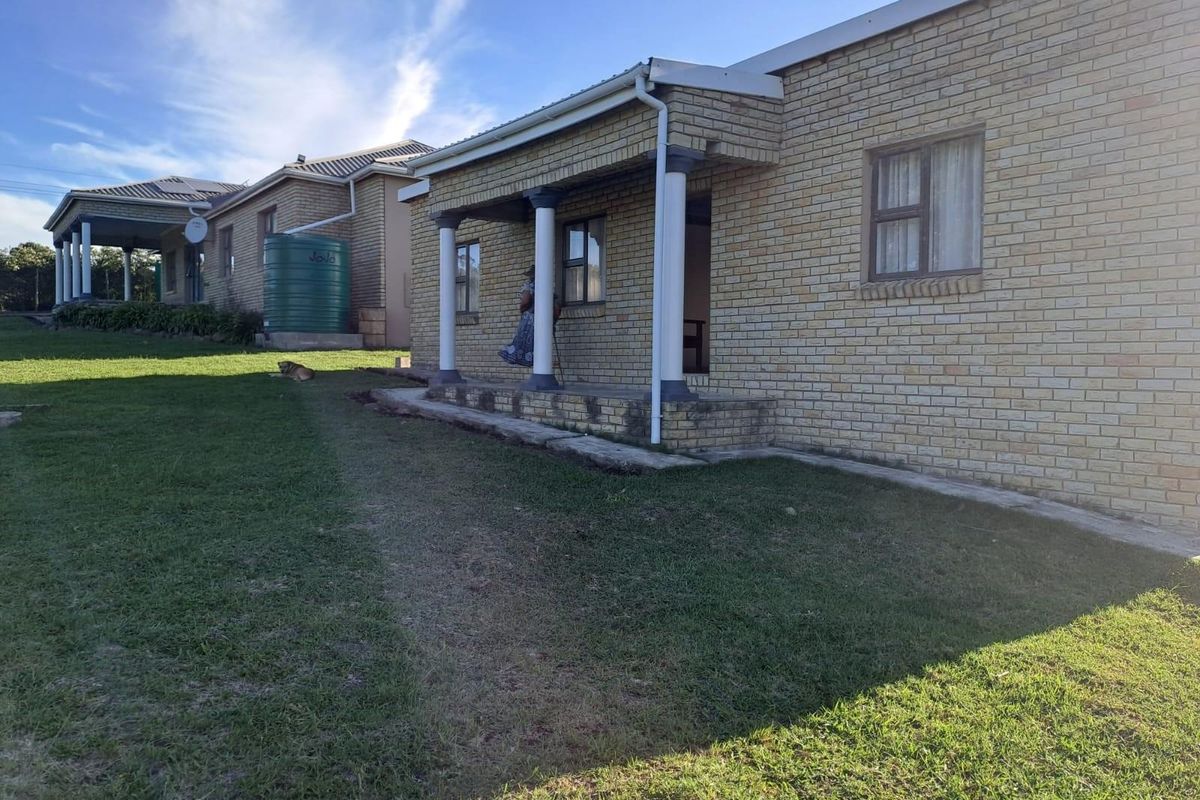 Farm For Sale in East London - Photo 3