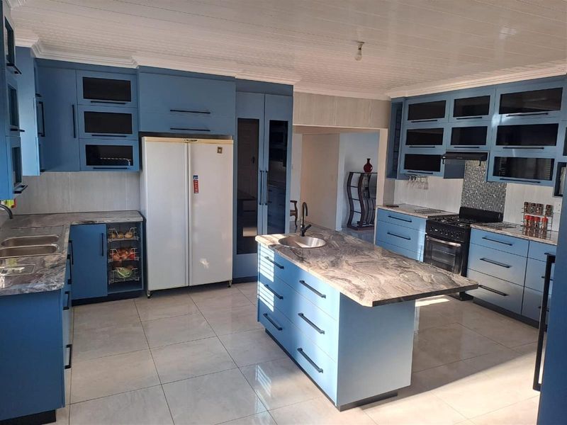 House For Sale in East London, Rural Cash only - Photo 8