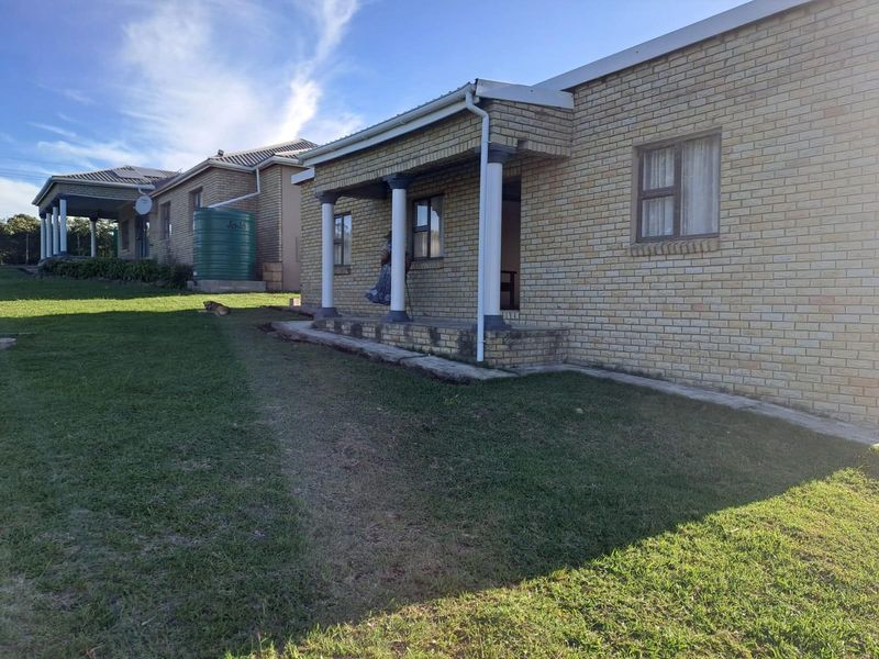 House For Sale in East London, Rural Cash only - Photo 3