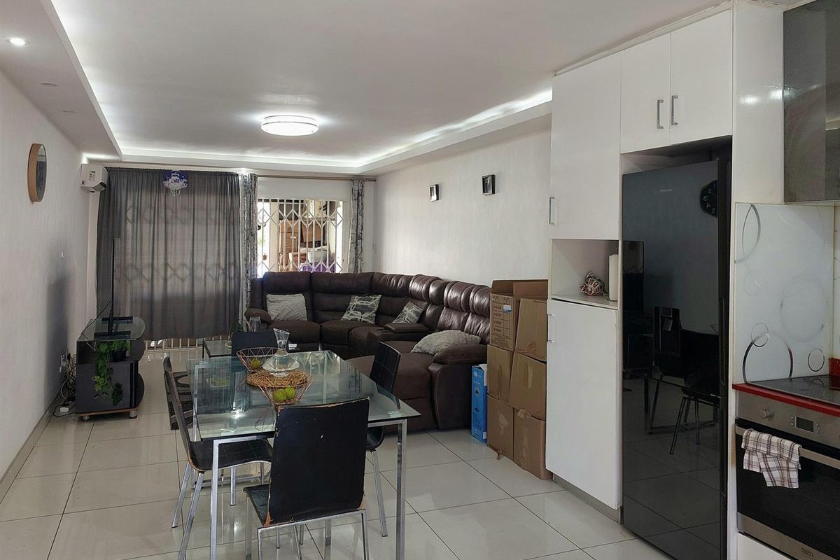 Stepless Garden Apartment For Sale in Musgrave, Durban, KwaZulu Natal - Photo 4