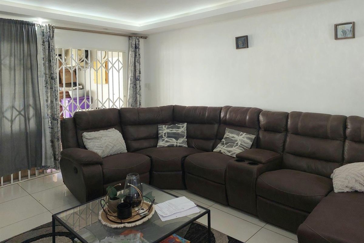 Stepless Garden Apartment For Sale in Musgrave, Durban, KwaZulu Natal - Photo 3