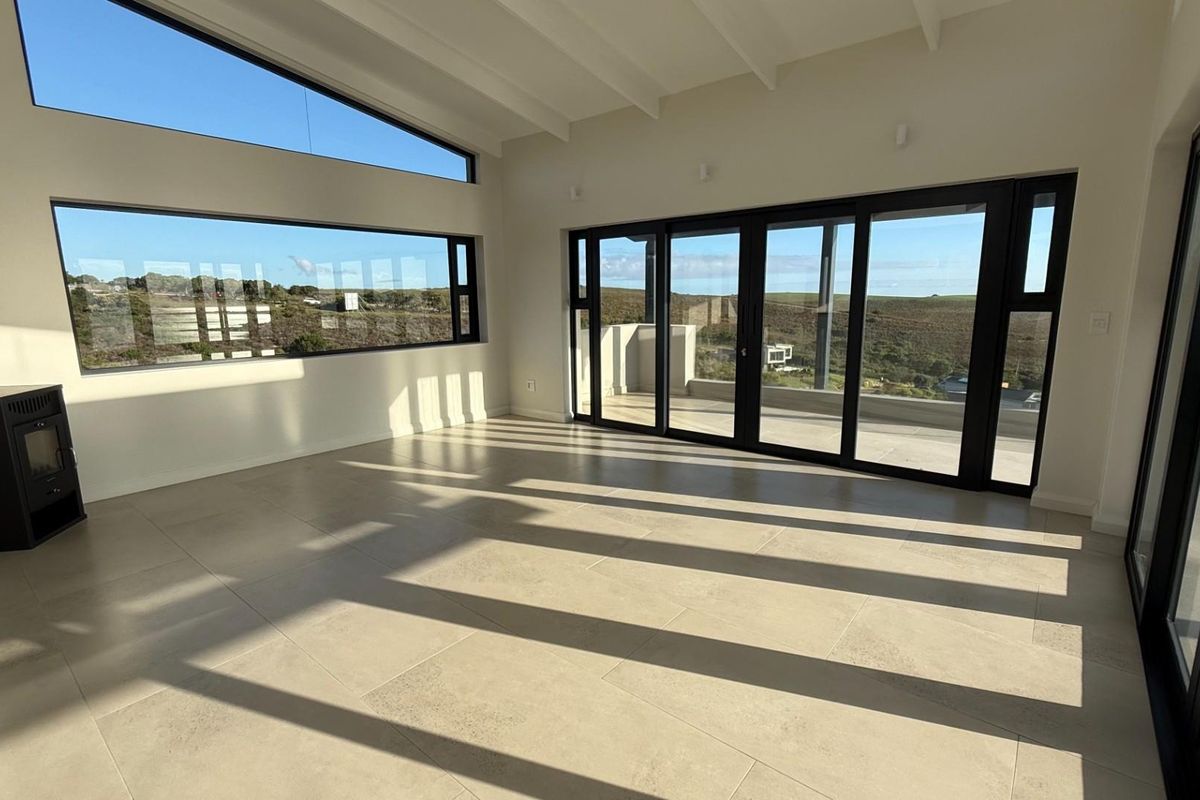 House For Sale in Fernwood Estate Knysna Western Cape - Photo 5