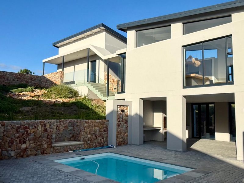 House For Sale in Fernwood Estate Knysna Western Cape - Photo 9