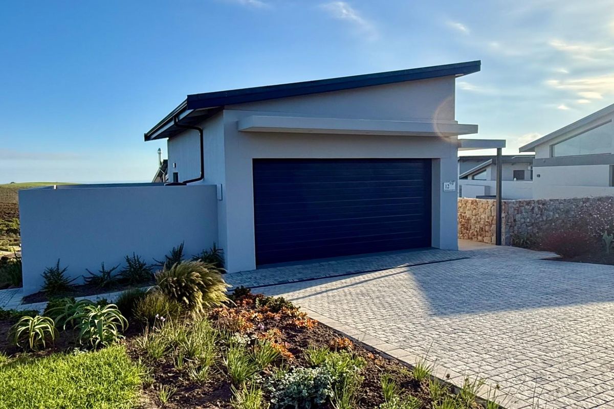 House For Sale in Fernwood Estate Knysna Western Cape - Photo 3