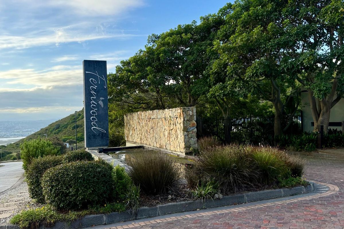 House For Sale in Fernwood Estate Knysna Western Cape - Photo 2