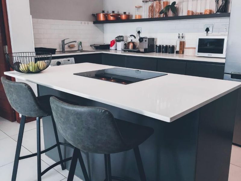 Stylish Investment Opportunity with Immediate Rental Income! - Photo 4