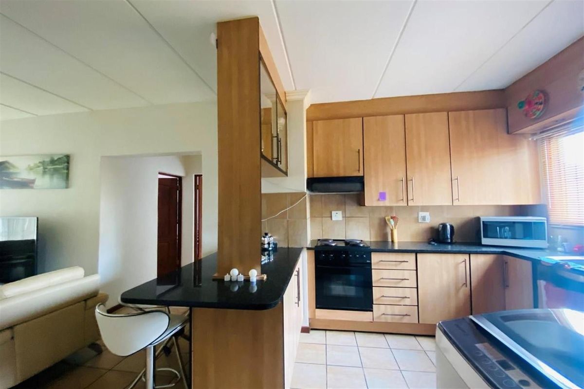 Apartment For Sale in Sasolburg Central, Sasolburg - Photo 5