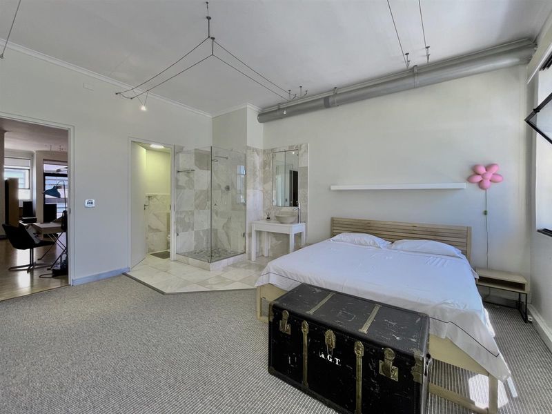 260m2 Blank Canvas  - Rare Residential and Commercial Rights - CBD Core - Photo 8