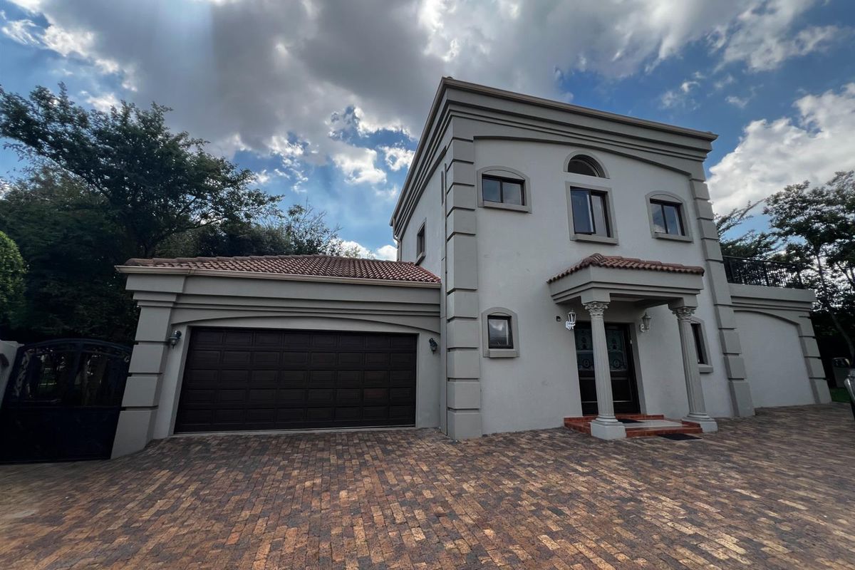 House To Rent in Blue Valley Golf Estate, Centurion - Photo 2