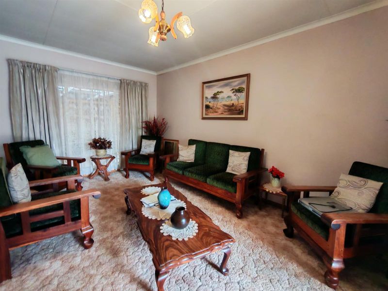 Townhouse For Sale in Middelburg Central, Middelburg - Photo 8