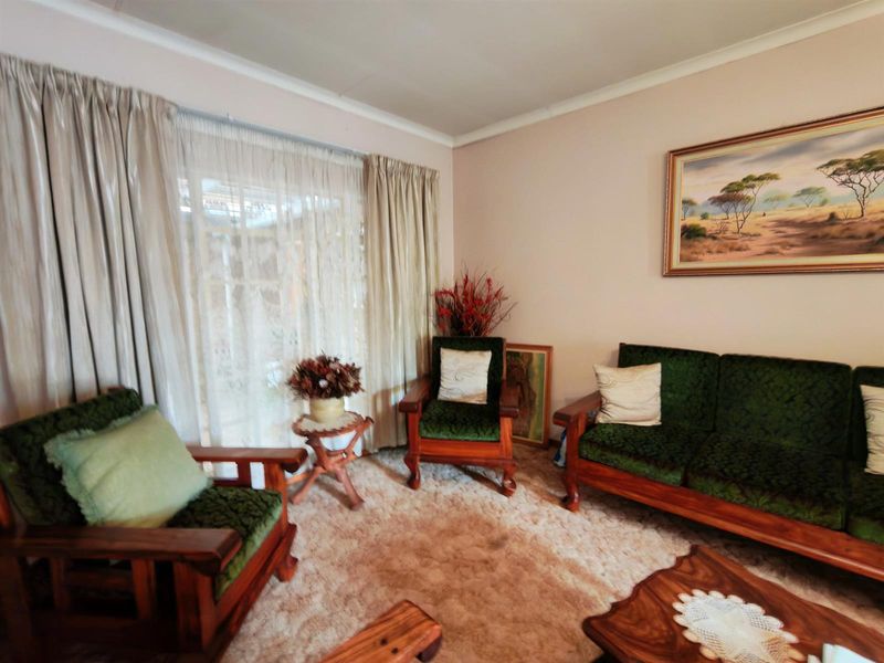 Townhouse For Sale in Middelburg Central, Middelburg - Photo 6