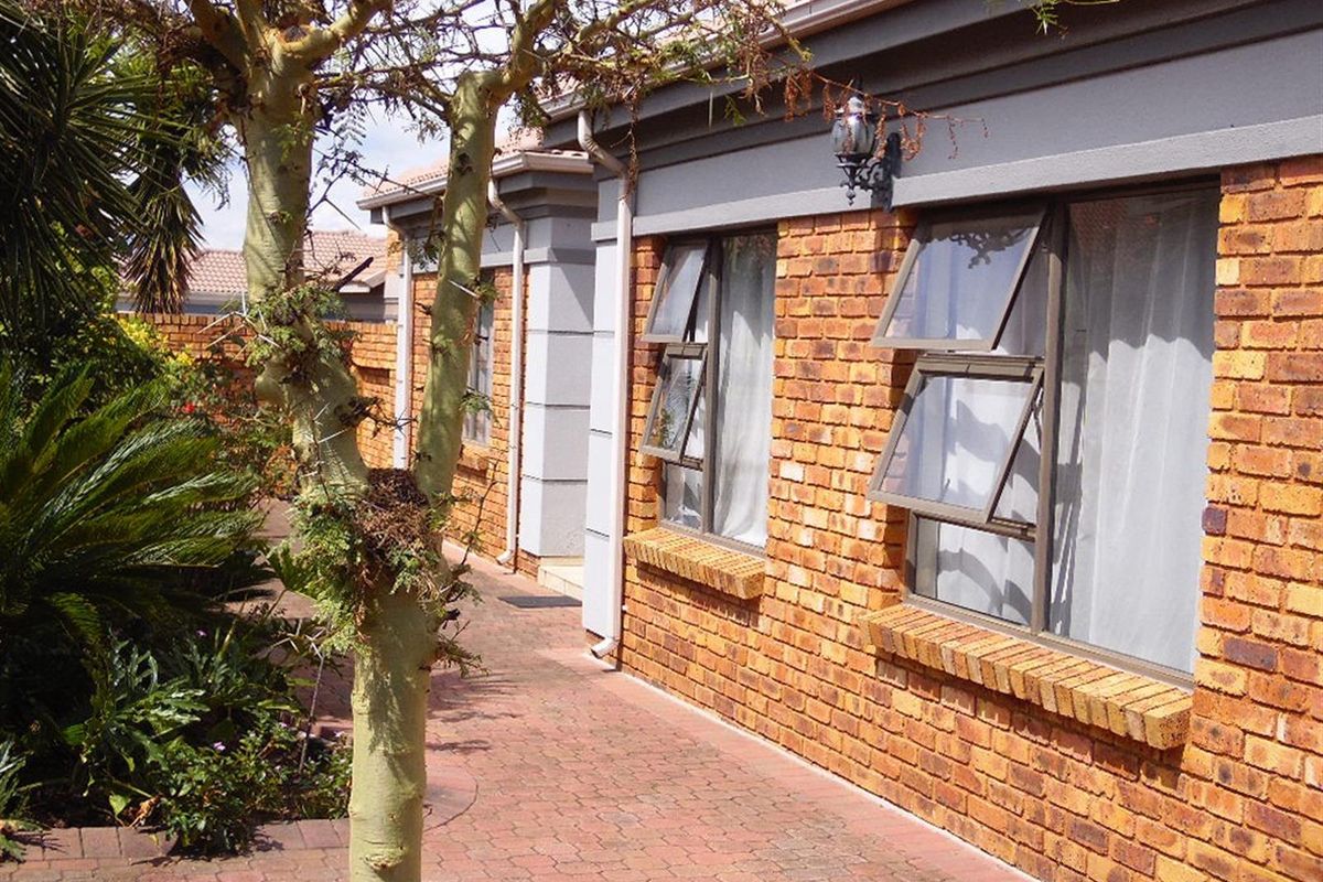 Security You Want. Electricity You Can Count On. Rates and Garden Service included - no extra cost - Photo 2