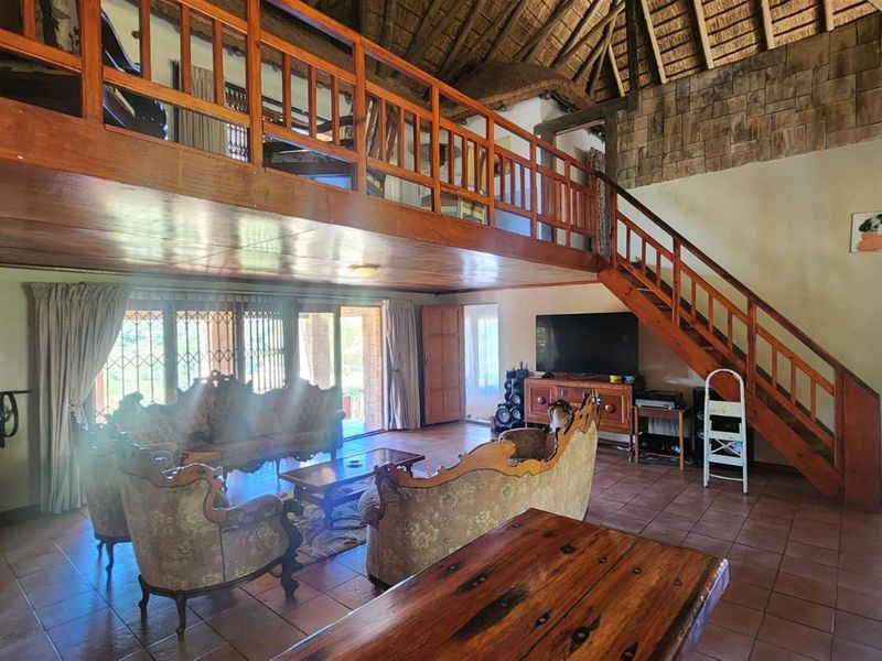 House with River View For Sale in Vaaloewer, Vanderbijlpark - Photo 3