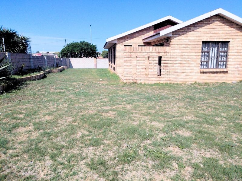 House For Sale in Bluewater Bay, Port Elizabeth - Photo 10
