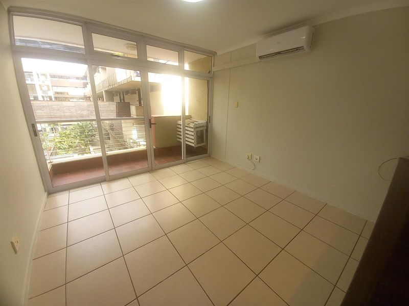 Secure Modern Convenient and Affordable Gateway Apartment - Photo 7