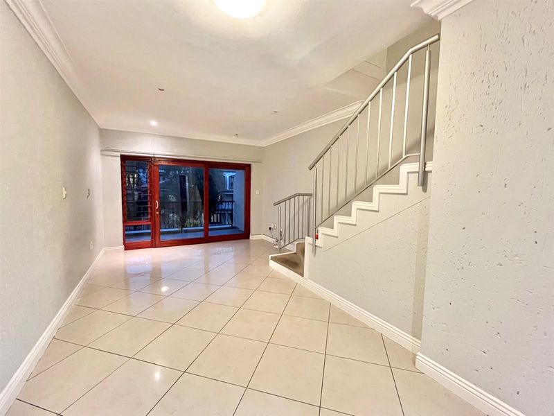 2-Bedroom Top Floor Apartment with Low Levies In Morningside's Best Location - Photo 4