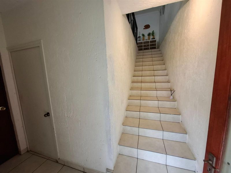 2 Bedroom apartment in Margate to Rent - Photo 2