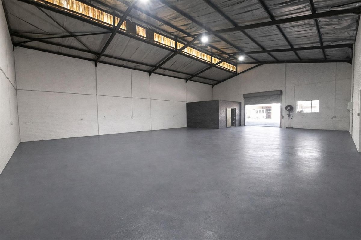 Well-Situated Warehouse To Rent in Montague Gardens - Photo 2